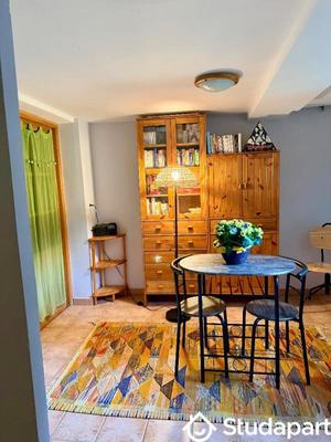 Chambre - 14 m² - 1 pièce