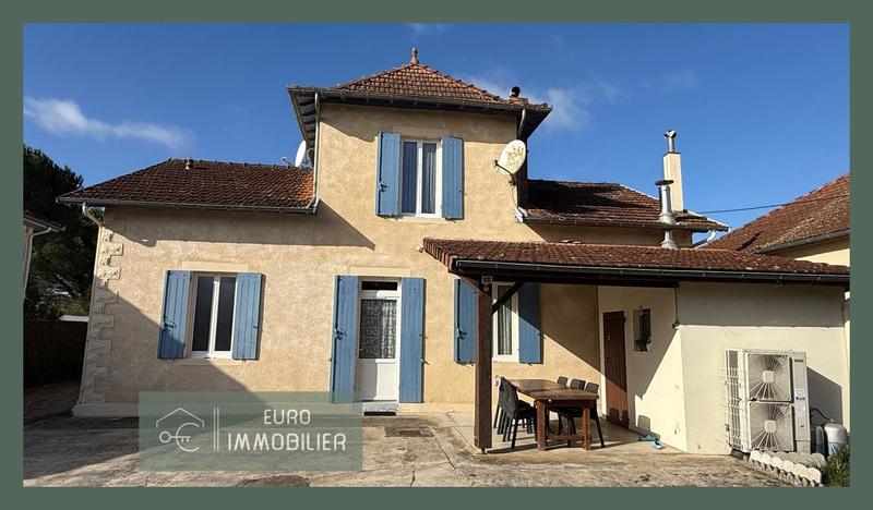 Maison - 200 m² - 8 pièces