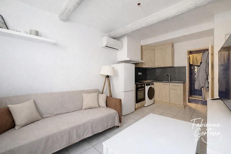 Maison - 110 m² - 8 pièces