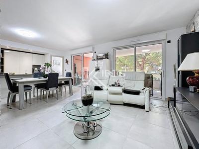 Appartement - 86 m² - 3 pièces