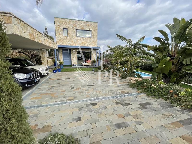 Villa - 160 m² - 5 pièces