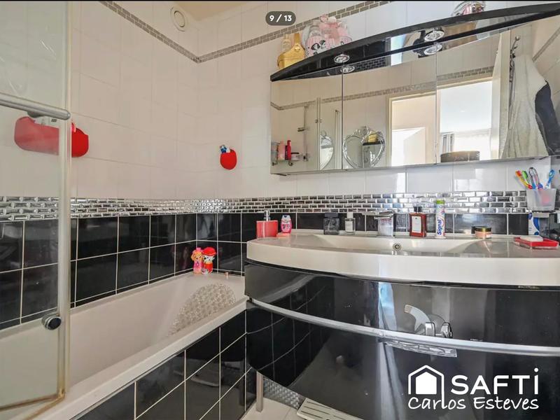 Appartement - 79 m² - 4 pièces