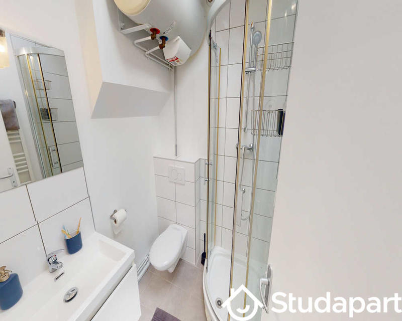 Chambre - 60 m² - 1 pièce