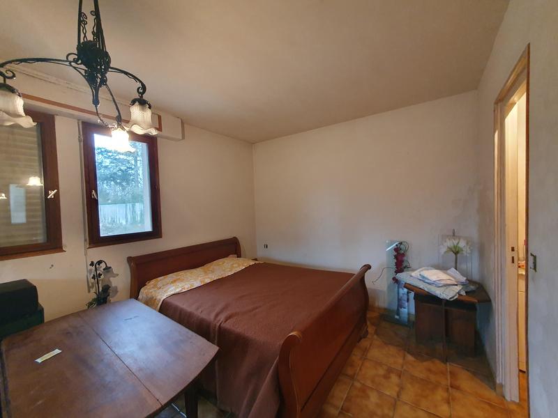 Propriété - 225 m² - 7 pièces