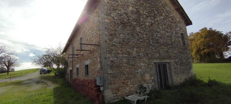 Grange - 360 m² - 2 pièces