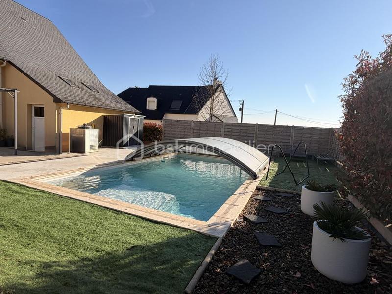 Maison - 166 m² - 7 pièces