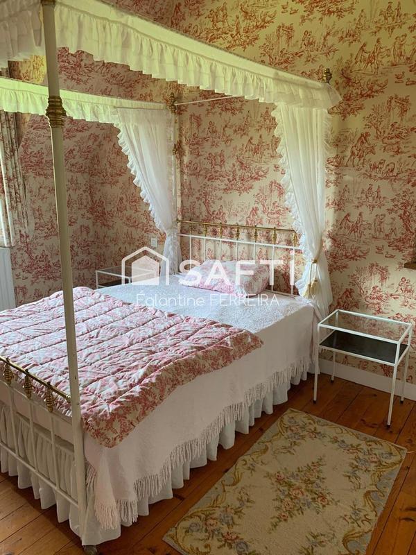 Propriété - 451 m² - 12 pièces