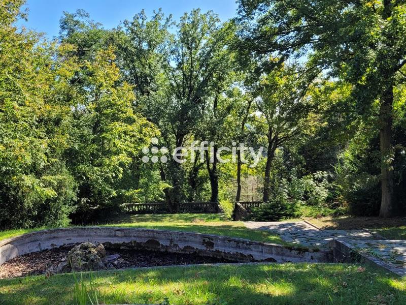 Propriété - 190 m² - 6 pièces