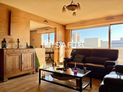 Appartement - 100 m² - 5 pièces