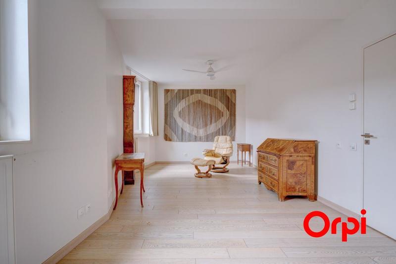 Appartement - 93 m² - 4 pièces