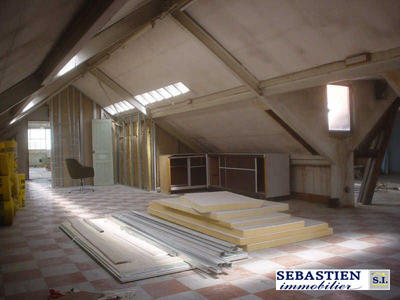 Loft - 100 m² - 5 pièces