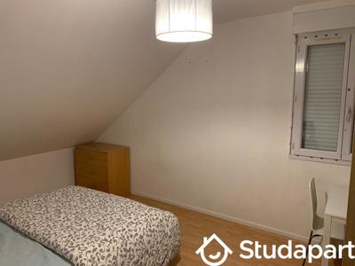 Chambre - 15 m² - 1 pièce