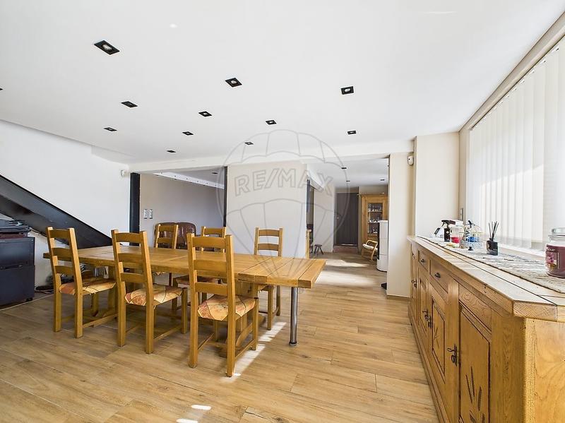 Immeuble - 203 m² - 6 pièces