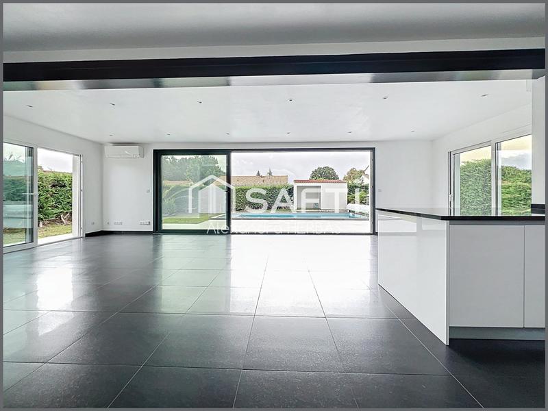 Maison - 135 m² - 5 pièces