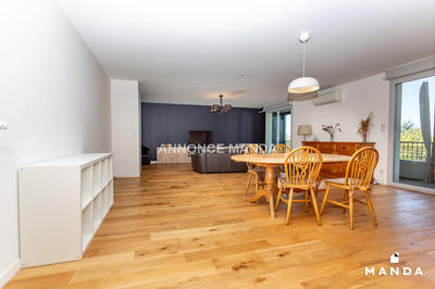 Appartement - 138 m² - 5 pièces