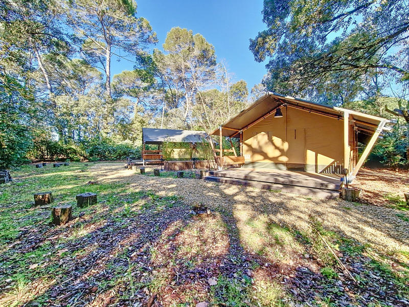 Château - 1 452 m² - 29 pièces