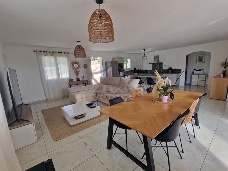 Villa - 100 m² - 4 pièces