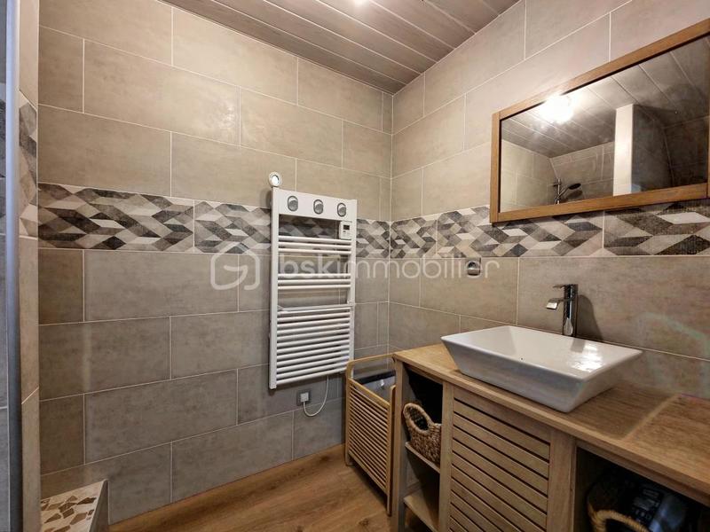 Maison traditionnelle - 98 m² - 4 pièces