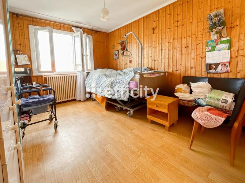 Maison - 107 m² - 5 pièces