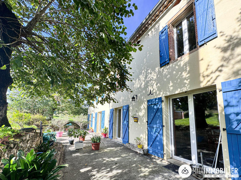 Maison ancienne - 205 m² - 7 pièces