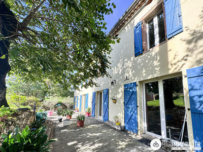 Maison ancienne - 205 m² - 7 pièces