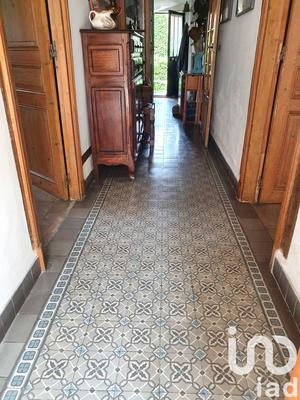 Maison - 213 m² - 8 pièces