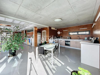 Maison - 358 m² - 9 pièces