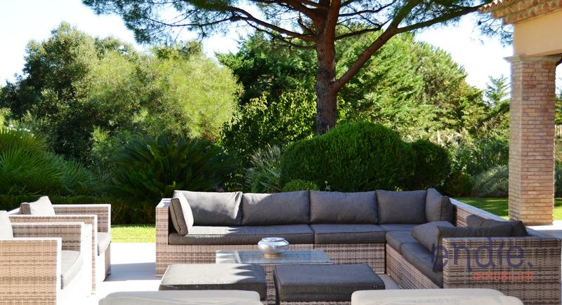 Maison - 320 m² - 6 pièces