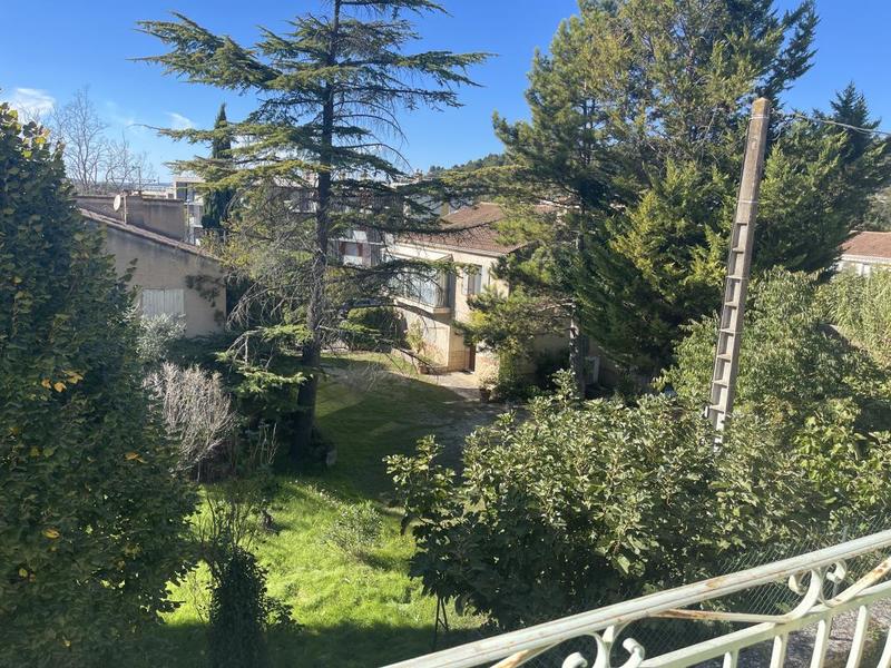 Maison - 82 m² - 6 pièces