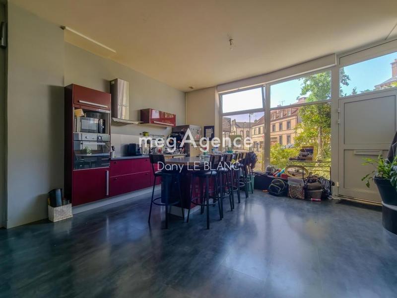 Appartement - 150 m² - 5 pièces