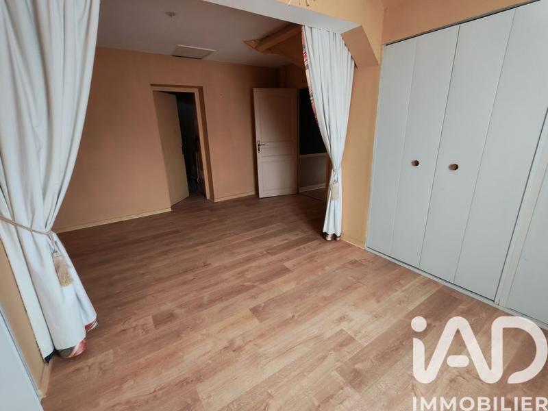 Maison - 300 m² - 12 pièces