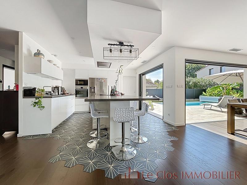 Maison - 171 m² - 7 pièces