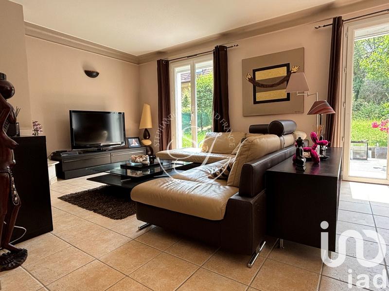 Maison - 130 m² - 7 pièces