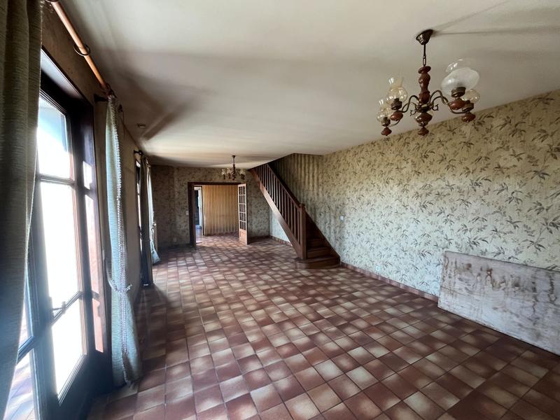 Maison traditionnelle - 171 m² - 7 pièces