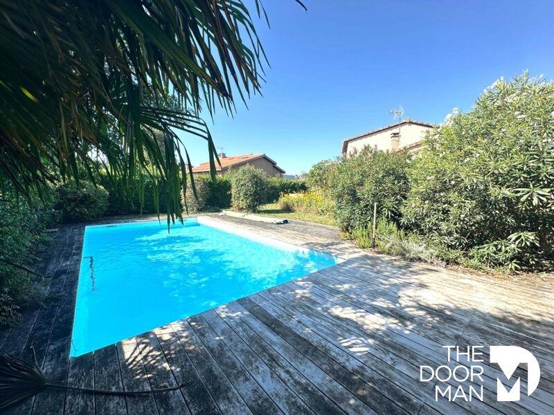 Maison - 150 m² - 5 pièces