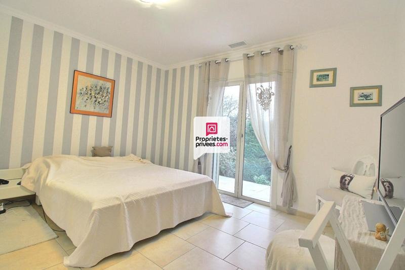 Maison - 181 m² - 6 pièces