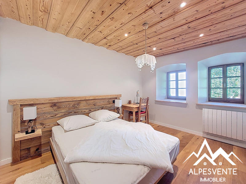 Châlet - 195 m² - 9 pièces