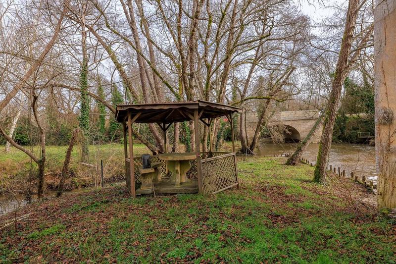 Moulin - 51 m² - 2 pièces