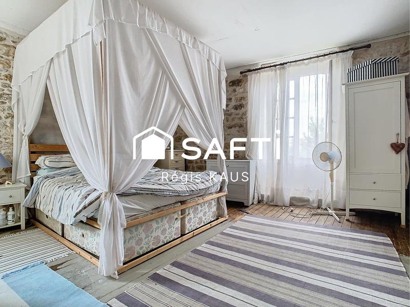 Maison - 296 m² - 12 pièces