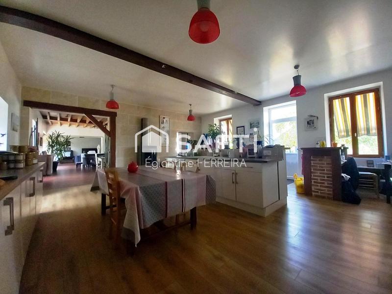 Maison - 566 m² - 15 pièces