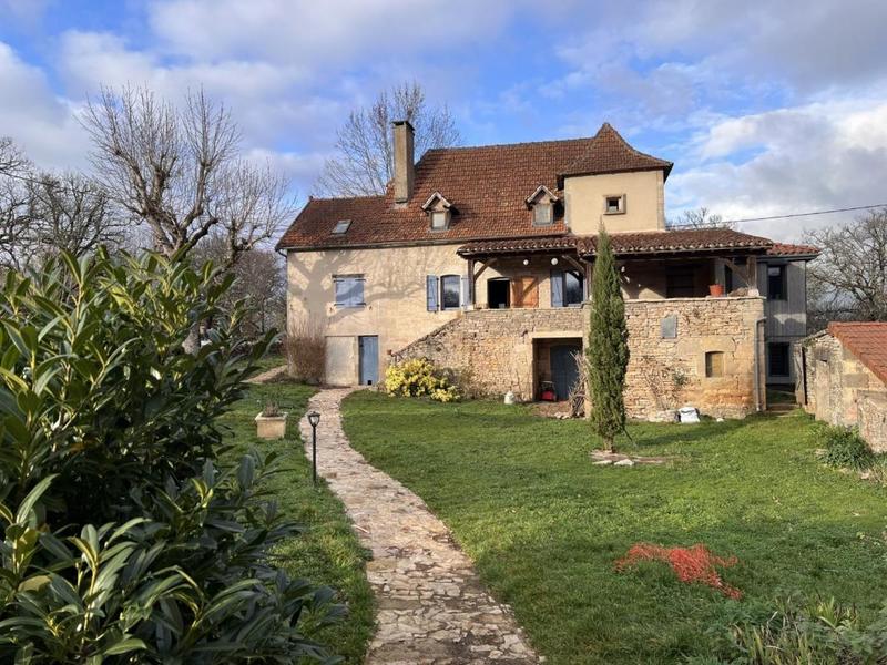 Corps de ferme - 180 m² - 6 pièces