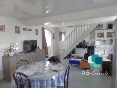 Appartement - 100 m² - 3 pièces