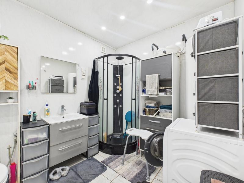 Maison - 92 m² - 5 pièces