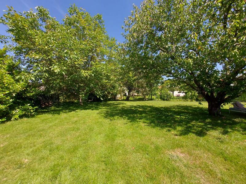 Maison - 219 m² - 11 pièces