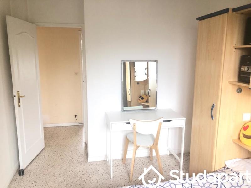 Chambre - 10 m² - 1 pièce