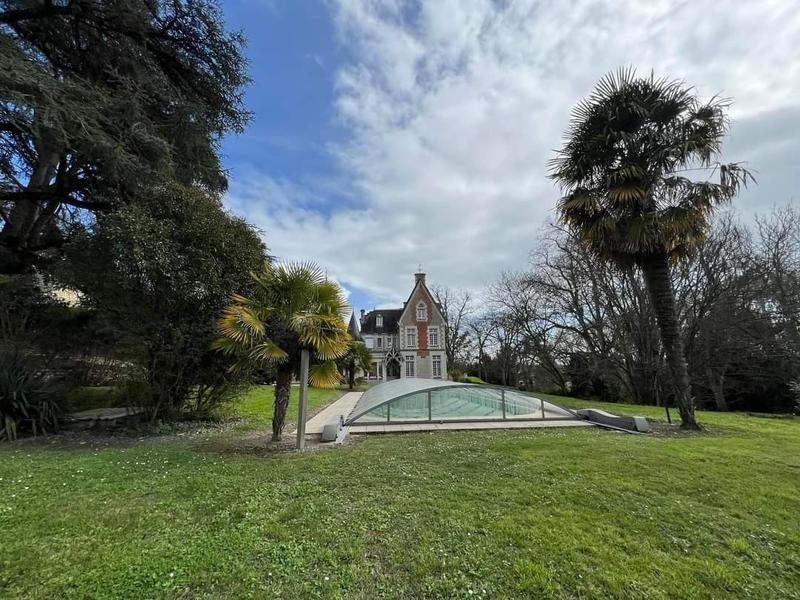 Manoir - 800 m² - 15 pièces