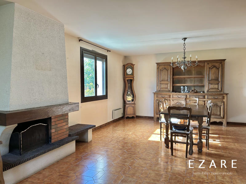 Maison - 99 m² - 5 pièces