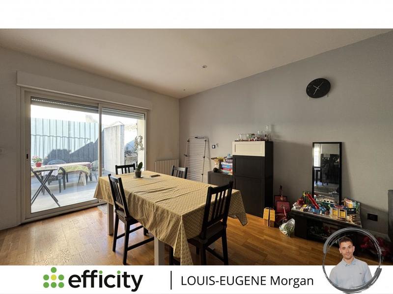 Immeuble - 306 m² - 15 pièces