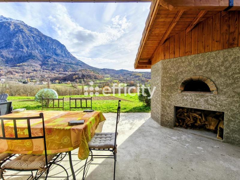 Villa - 140 m² - 6 pièces