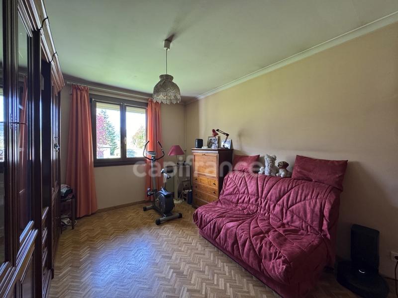 Maison - 182 m² - 7 pièces